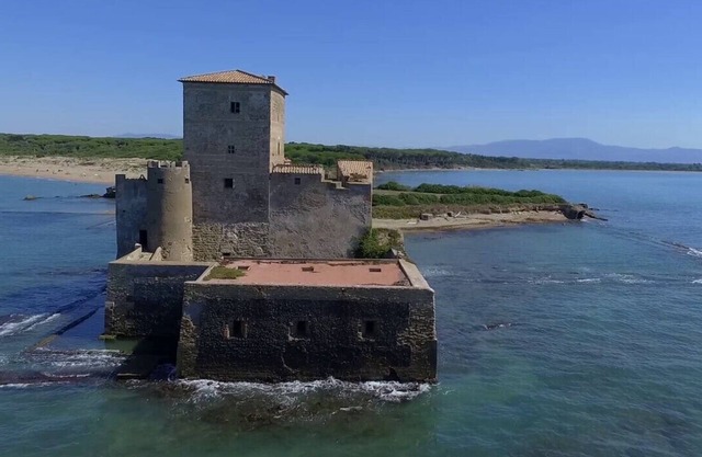 Sea view apartment in Nettuno city center