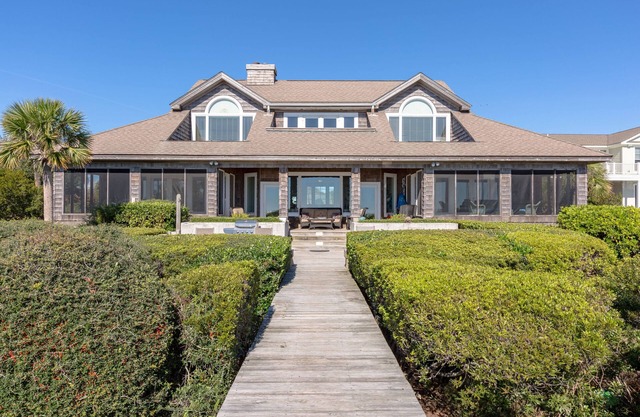 Seabrook Exclusives: 3736 Seabrook Island Road
