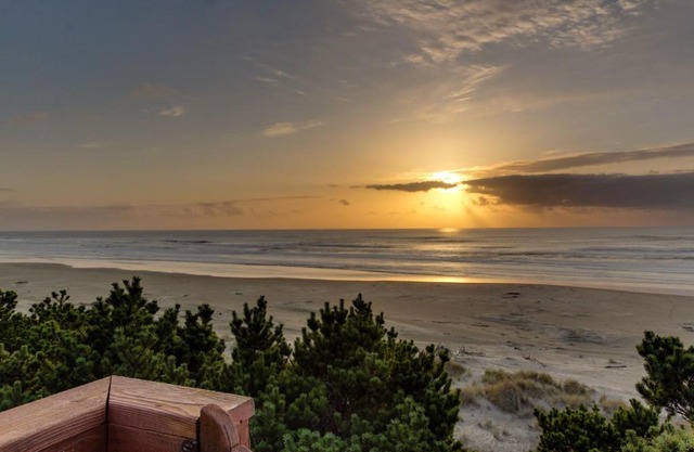 Seadrifter Oceanfront Beach House