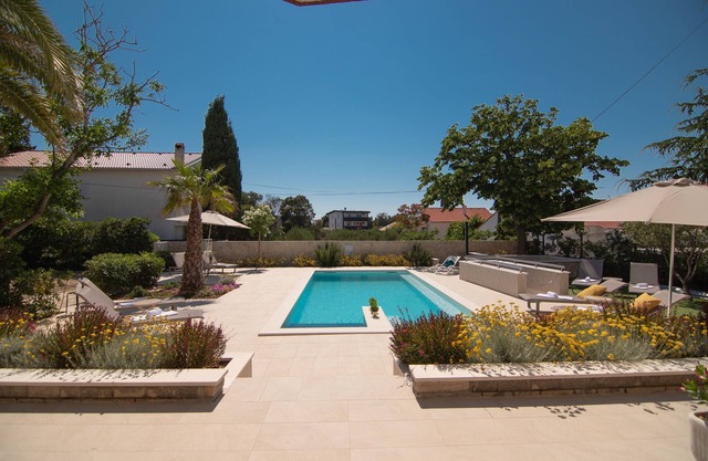 Seagull Apartments & Studios