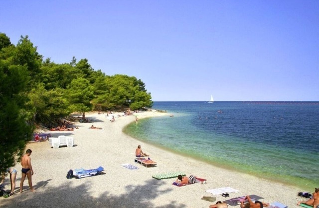 SeaPalace SeaView LoungeResort with hydro hot tube