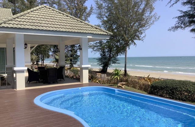 Seapine Beach Golf and Resort Hua Hin