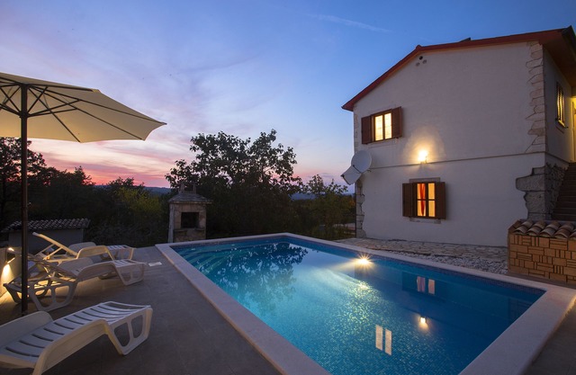 Seaside Bliss: Unwind in Your Exclusive Summer Rental Paradise