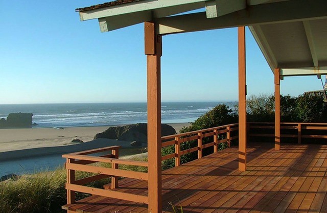 Seaside Bungalow: A Serene Oceanfront Retreat with Private Steps to the Beach
