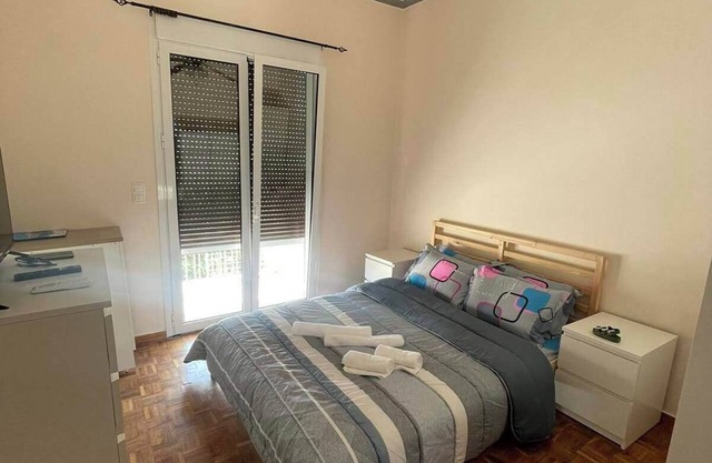 Seaside Flat with 8 min walking distance from port