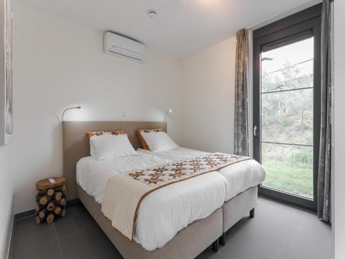 Seaside Getaway with a Beautiful Garden, cleaning included