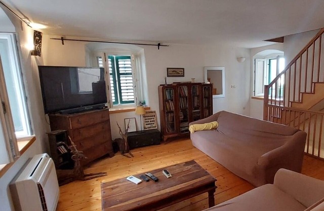 Seaside holiday house Šibenik (K-23990)