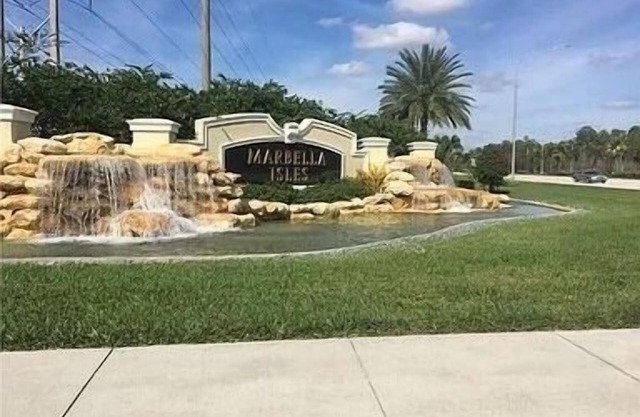 Seasonal Villa in very desired gated community, with Pools, tennis, workout.