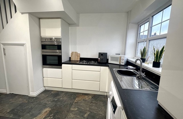 Seaton House - Well located for Hartlepool & Beyond.