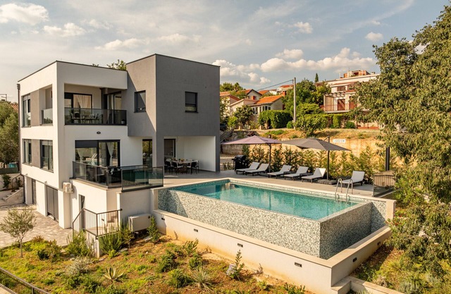 Seaview Villa A`More with heated pool