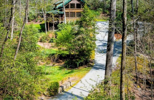 Secluded Cabin on Private 6 Acres w/2 Waterfalls & 4 Streams Near Brevard