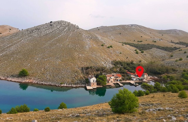 Secluded fisherman's cottage Cove Lupešćina, Kornati (K-18657)
