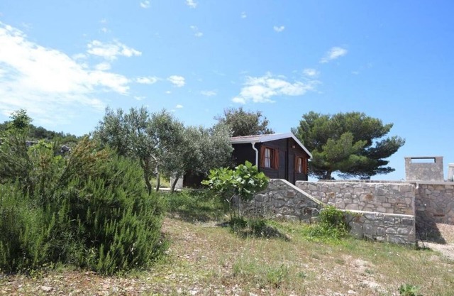 Secluded house with a parking space Cove Mikavica, Žirje (K-22367)