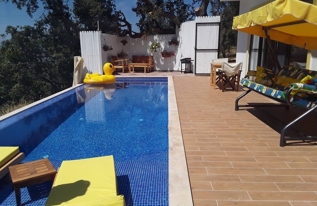 Secluded villa with own indoor & outside pool & mountain view