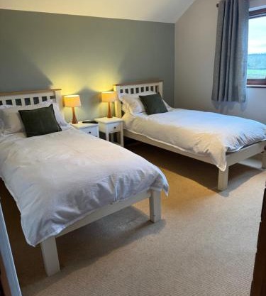 Self Check-In Rooms at The Three Horseshoes Inn
