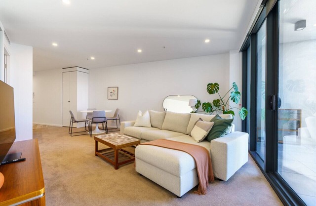 Serene 2BR Apt in the Radiant City of Civic
