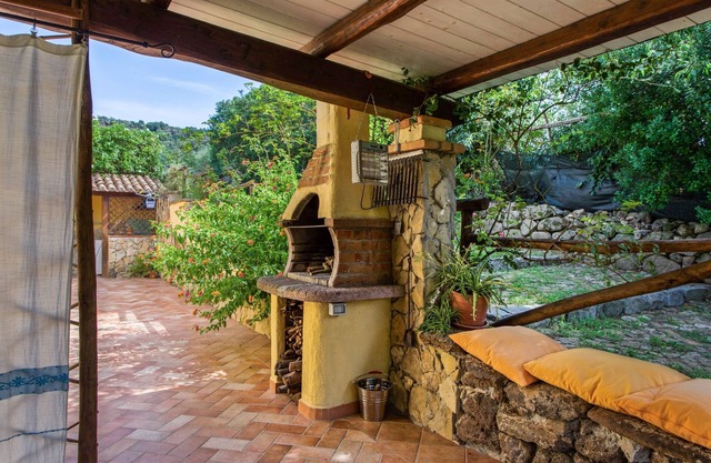 Serene Apartment "Hibiscus - Villa Teresa" with Terrace, Wi-Fi & Mountain View