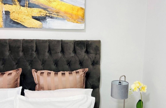 Serene cottage with WiFi in Cape Town