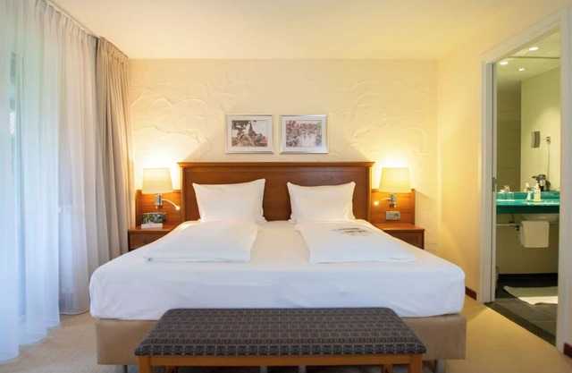 Serene Countryside Room Minutes from Galleries and Cafes - Near Huis Singraven