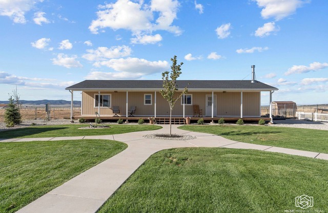 Serene Farmhouse Retreat on 20 Acres – Near Zion, Bryce, & Grand Canyon!