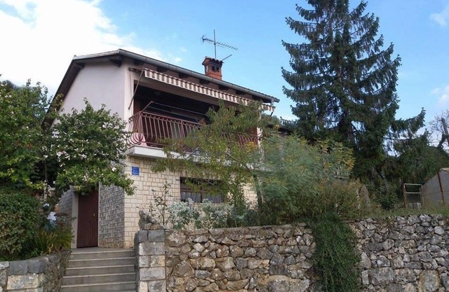 Serene Garden Apartment with Terrace - One Bedroom Apartment