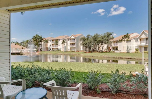 Serene Pondside Getaway