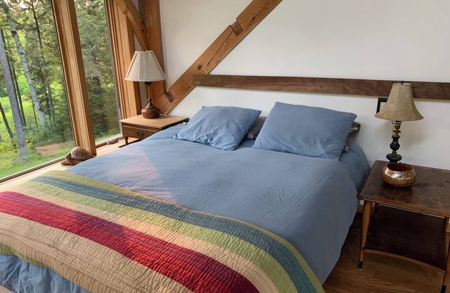 Serene private house nestled in the mountains