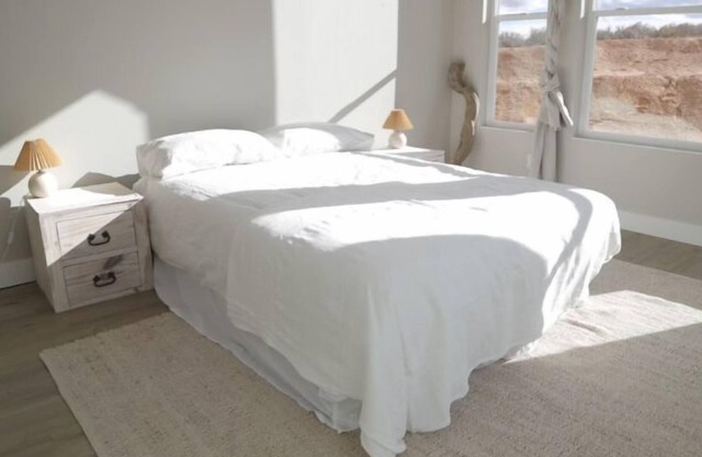 Serene Private Room in shared home with Grand Mesa views