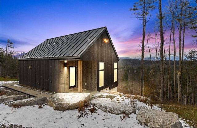 Serene Vista Manor, Modern and New - The Thomas