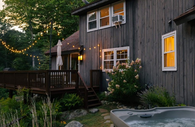 Serene Woodland Retreat | Leaf-Peeping Paradise This Autumn, VT. 20 min to Killington/14 to Pico.