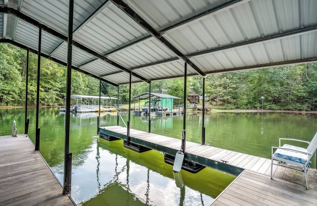 Serenity Bay on Lake Keowee!