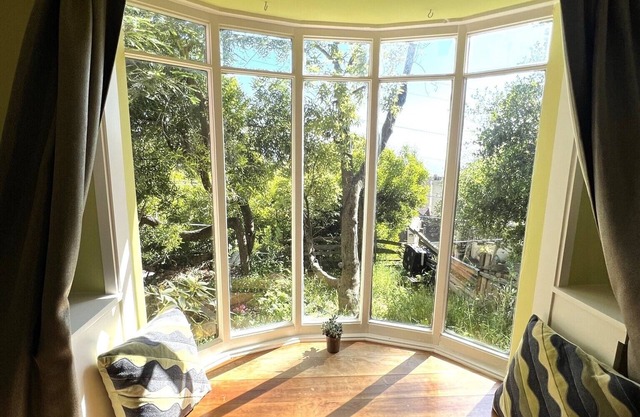 Serenity Redwood Studio Berkeley Hills SF Bay Views