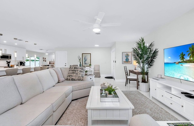 Serenity Sands Delray Beach Oasis - Modern Getaway!