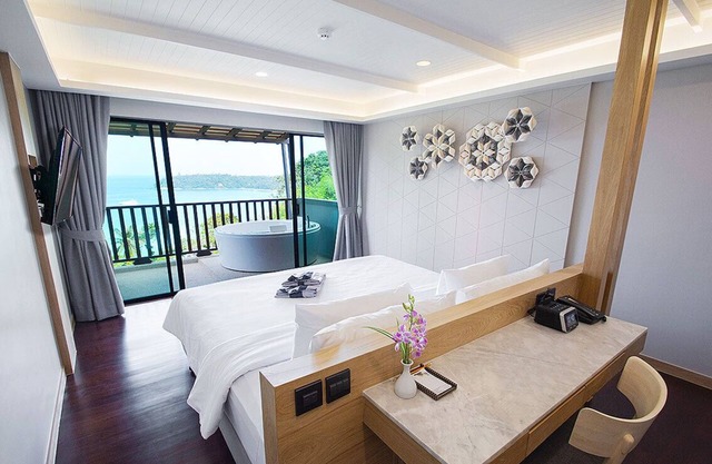 (SHA+)Luxury Regency Suite with Jacuzzi & Panoramic view