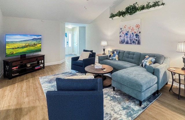 Shadow Lakes Retreat ~Golfing, Beaches, 10 Min to OKI, Southport Ferry