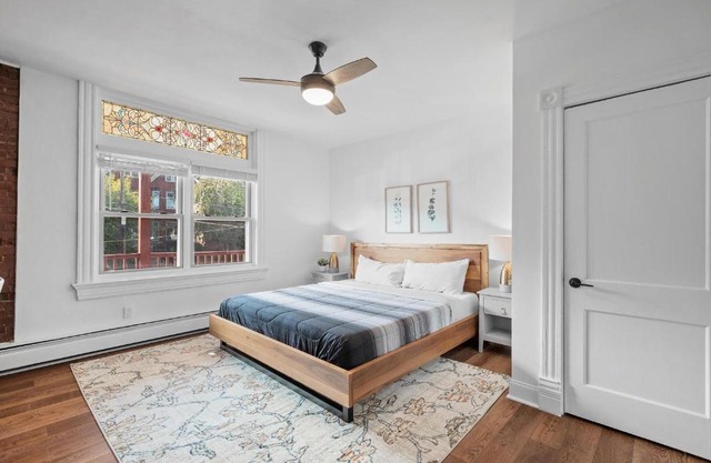 Shadyside, Pittsburgh, Modern and Accessible 2 Bedroom Unit2 with Free Parking
