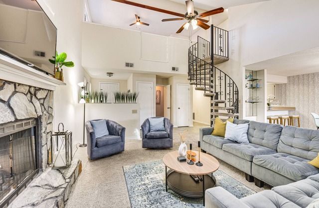 Shalimar Townhome w/Screened Porch: 6 Mi to Beach