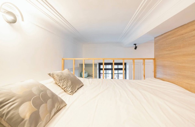 Shanghai Hills & Gefii The Doll's House