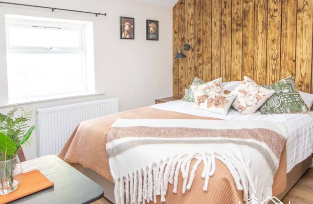 Sheep Room 11 -Peaceful Double - New Forest