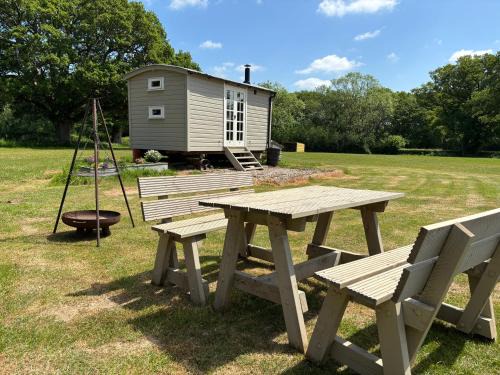 Shepherds Hut 2