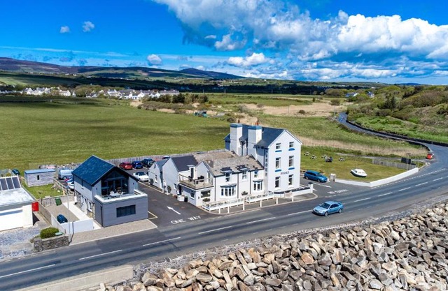 Shore Hotel