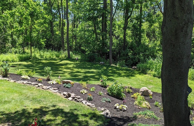 Short-Term/Corporate 3-bedroom house in Canandaigua with Lake access.