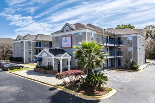 Siegel Select Orange Park