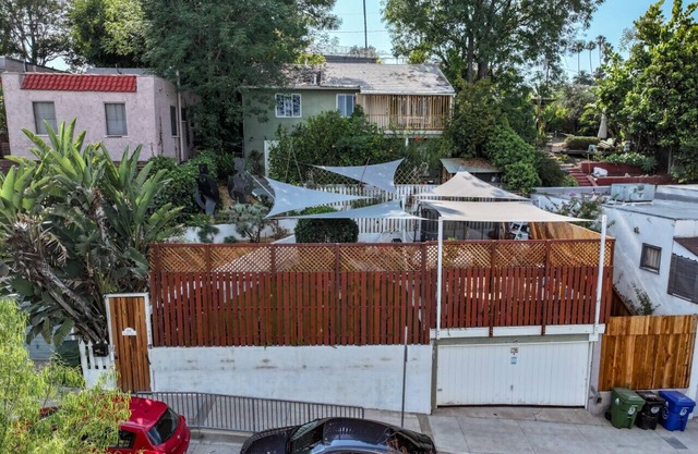 Silver Lake Cozy Getaway