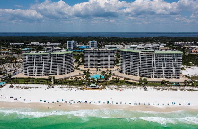 Silver Shells Condo Retreat