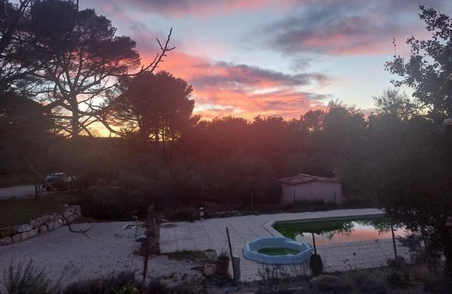 Single-storey house near Aix en Provence