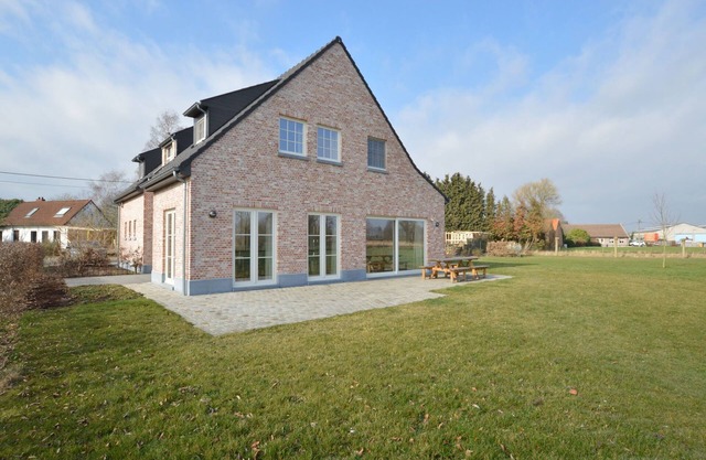 Sint-Amands Country Escape