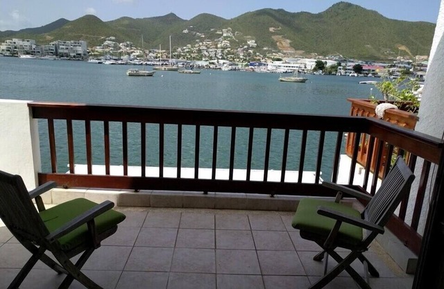 Sint maarten 2 bedroom simpson bay yatch club