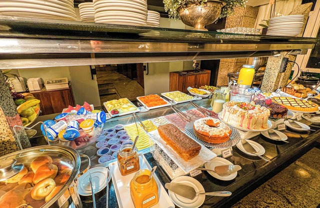 SJ Royal - San Juan Curitiba