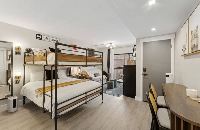 Ski-In/Out Mountain Bunker Luxury Studio Sleeps 6